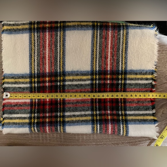 Tommy Hilfiger scarf Tartan - Picture 7 of 9